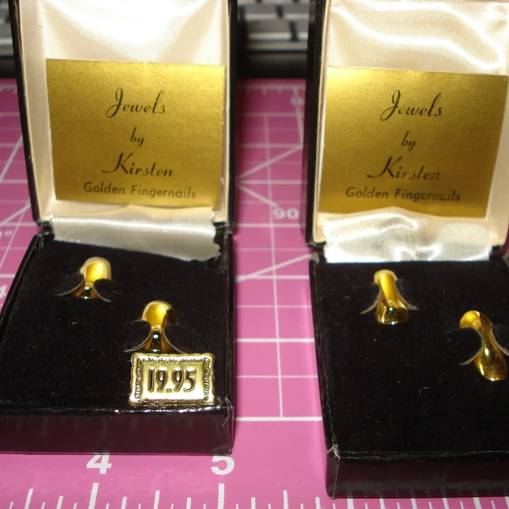 Vintage 2 Sets 18 Kt Electroplated Metal Golden Finger Nails - Jewels ByKirsten - Picture 5 of 8